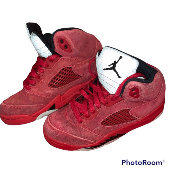 Kids Jordan High Top Suede shoe size 13C. - Picture 4 of 4